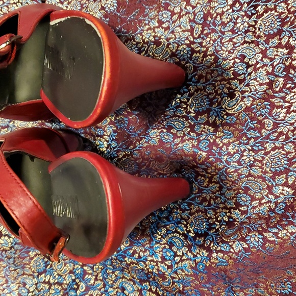 Colin stuart red heels👠 - Picture 6 of 8